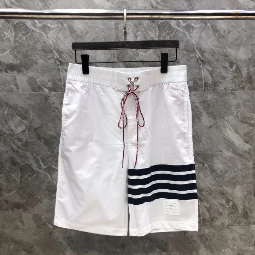 トムブラウン パンツ コピー カジュアル お洒落 ショートパンツ ホワイト トムブラウン パンツ コピー カジュアル お洒落 ショートパンツ ホワイト