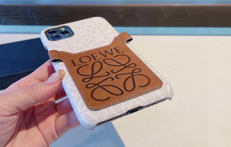 カード収納 ロエベ スマホケース 偽物 アイフォンケース iPhone 15