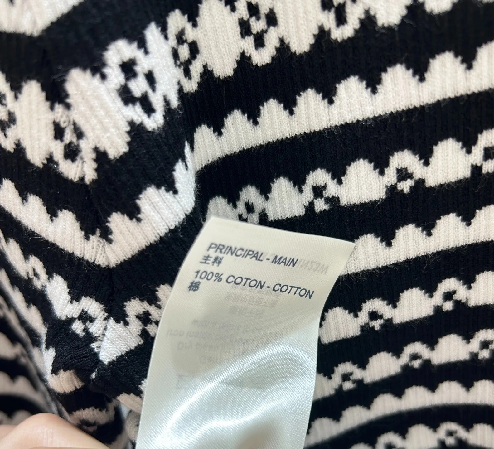 1750245438367399.jpg