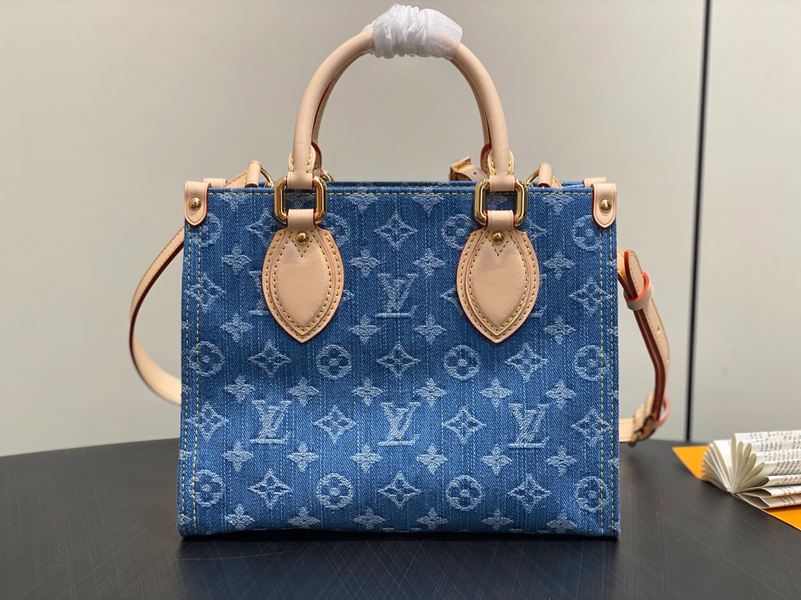 オンザゴー PM デニムモノグラム トートバッグ M14633 ルイ・ヴィトン