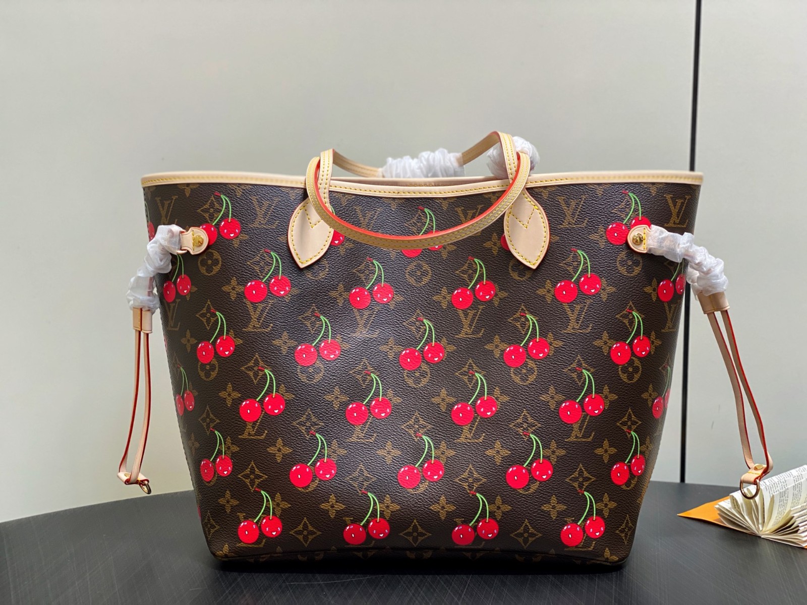 LV × TM ネヴァーフル MM ルイ・ヴィトン バッグ スーパーコピー M13263