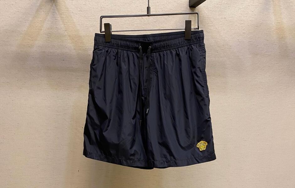 シンプル メドゥーサ ショートパンツ ヴェルサーチェ パンツ コピー ブラック