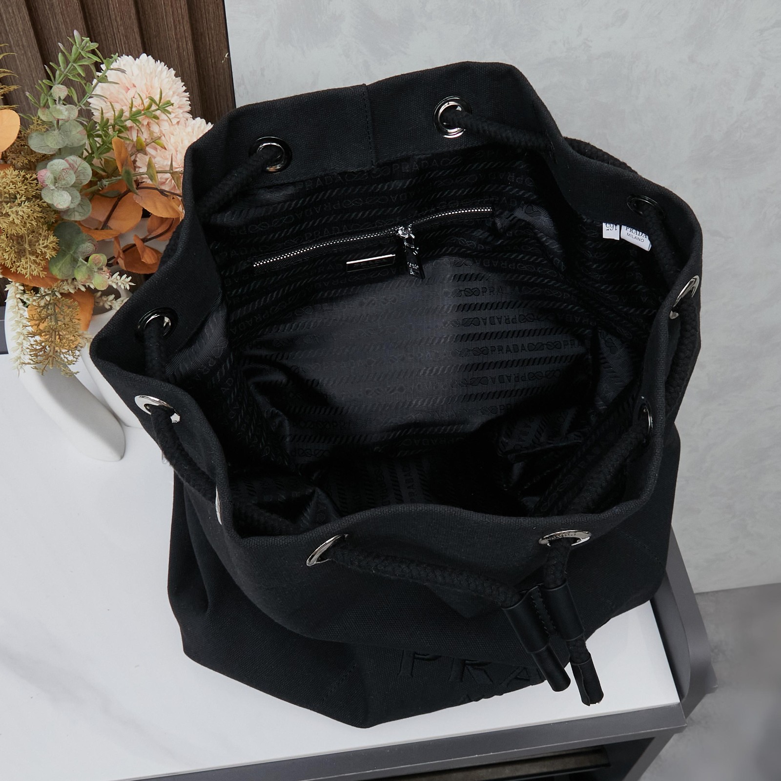 国内発送 prada プラダ ドローストリング ダッフルバッグ 大注目 キャンバス ドローストリング ダッフルバッグ プラダ