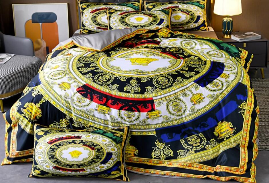 上品 プリント ヴェルサーチェ 布団カバーセット コピー 春夏 シルク 布団カバー4点セット