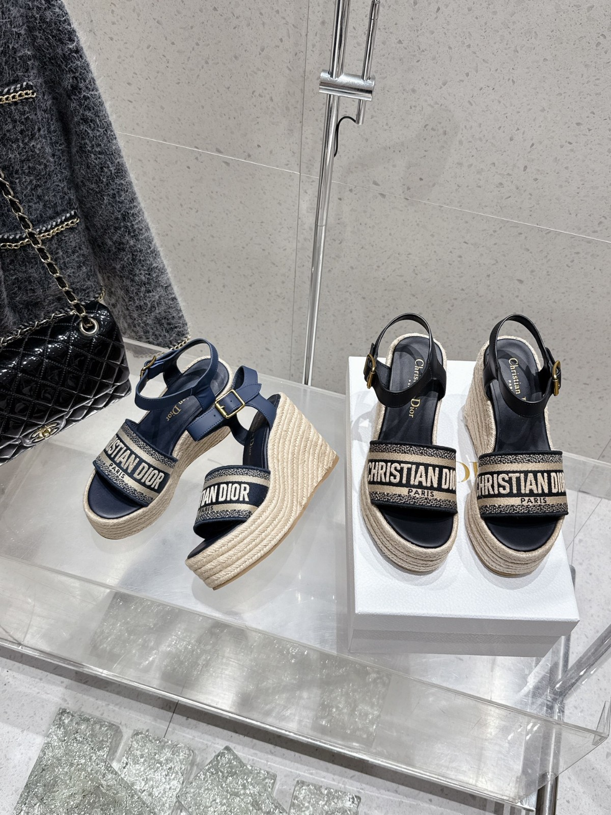 【夏にマスト♪お洒落カジュアル】Dior Dway ウェッジ サンダル 夏にマスト♪ディオール Dway ウェッジサンダル スーパーコピー