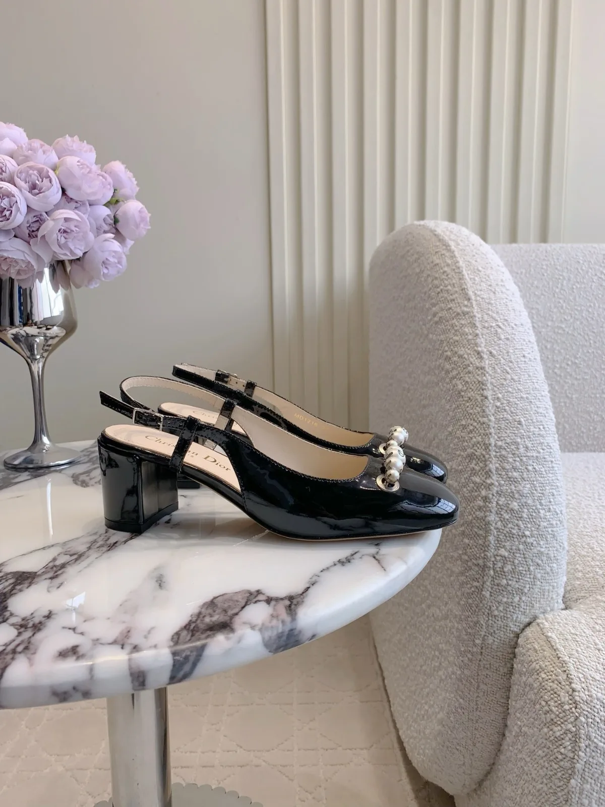 エレガント Dior Paris スリングバックパンプス クリスチャン・ディオール コピー ブラック エレガント Dior Paris スリングバックパンプス クリスチャン・ディオール コピー ブラック