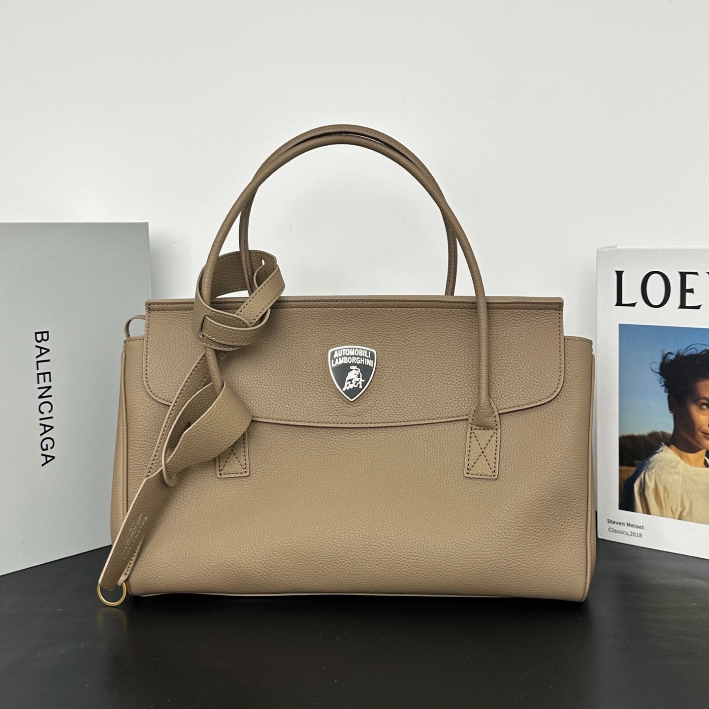 バレンシアガ x ランボルギーニコラボ エレガント 大容量