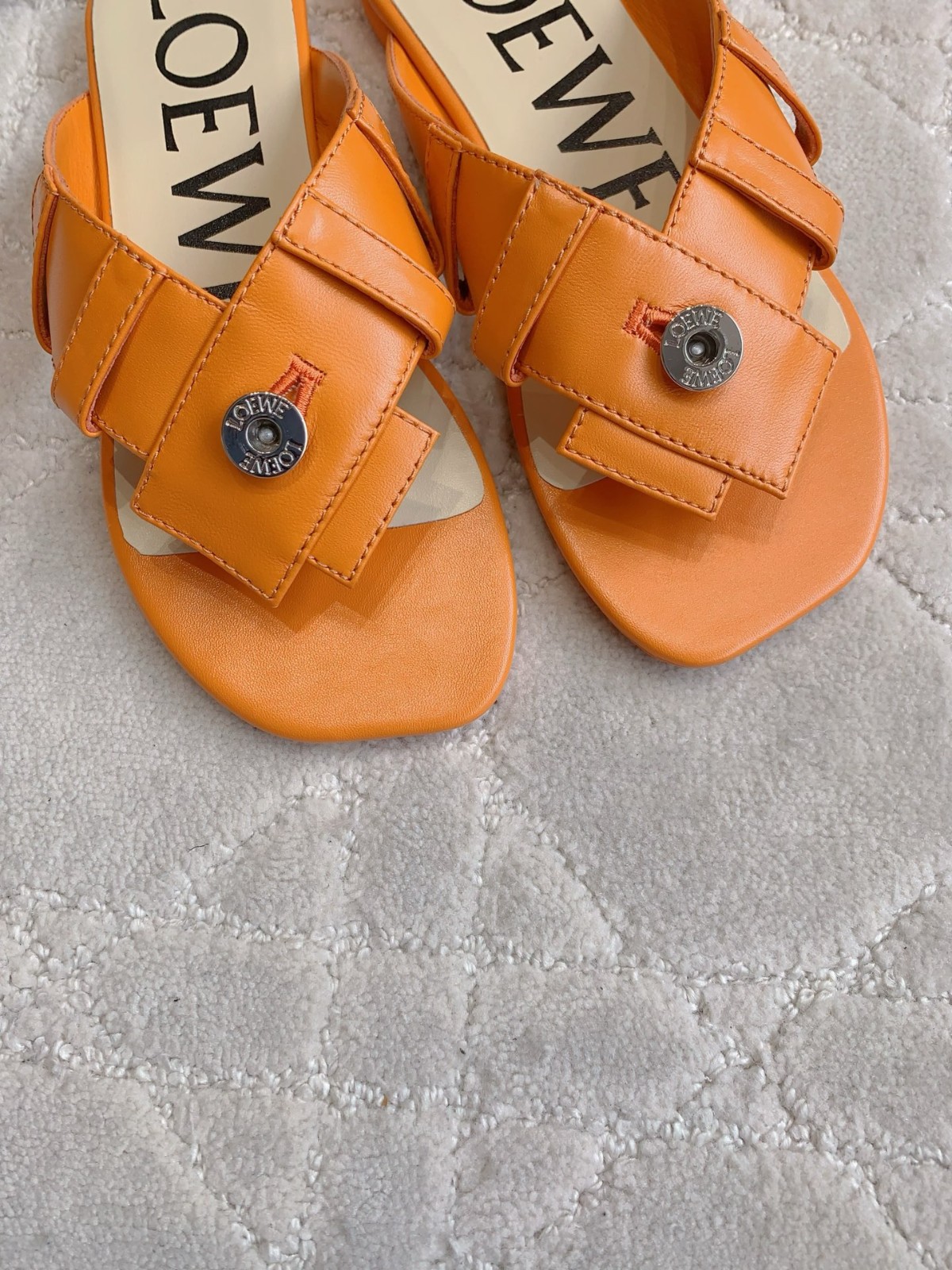 お買い得！！★ ロエベ ★ Toy Panta トゥポスト サンダル LOEWE ロエベ サンダル TOY PANTA TOE POST SANDAL ブラック