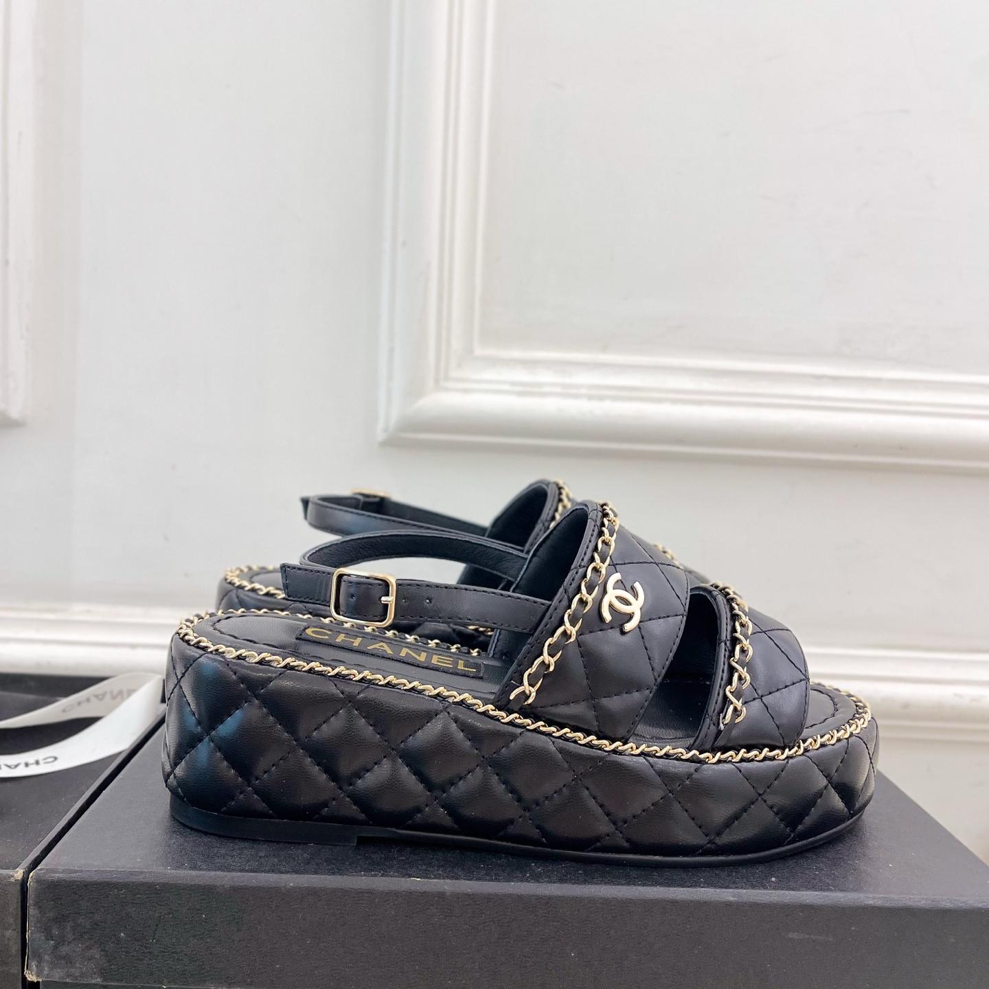 夏映えシルエット♥お洒落 シャネル サンダル コピー 厚底