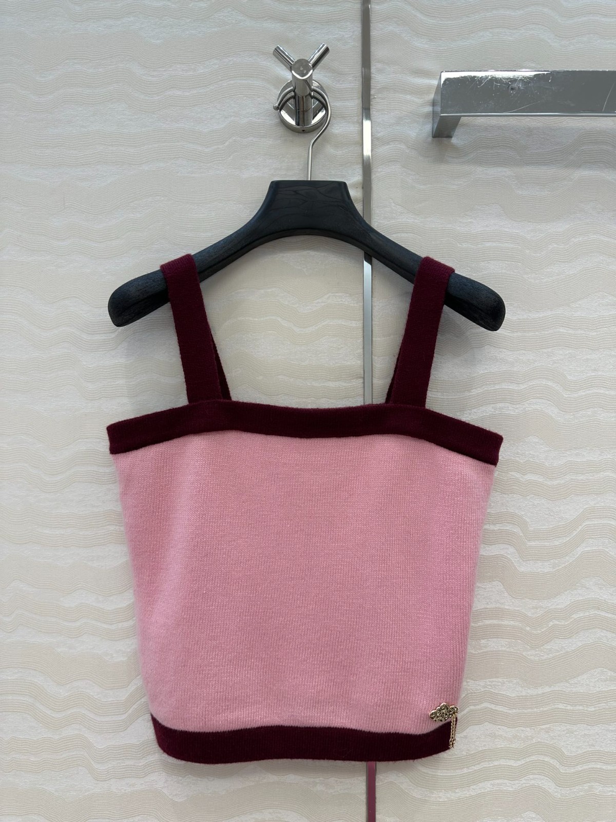 可愛い 配色 カシミヤ タンクトップ シャネル ニット コピー ピンク 可愛い 配色 カシミヤ タンクトップ シャネル ニット コピー ピンク