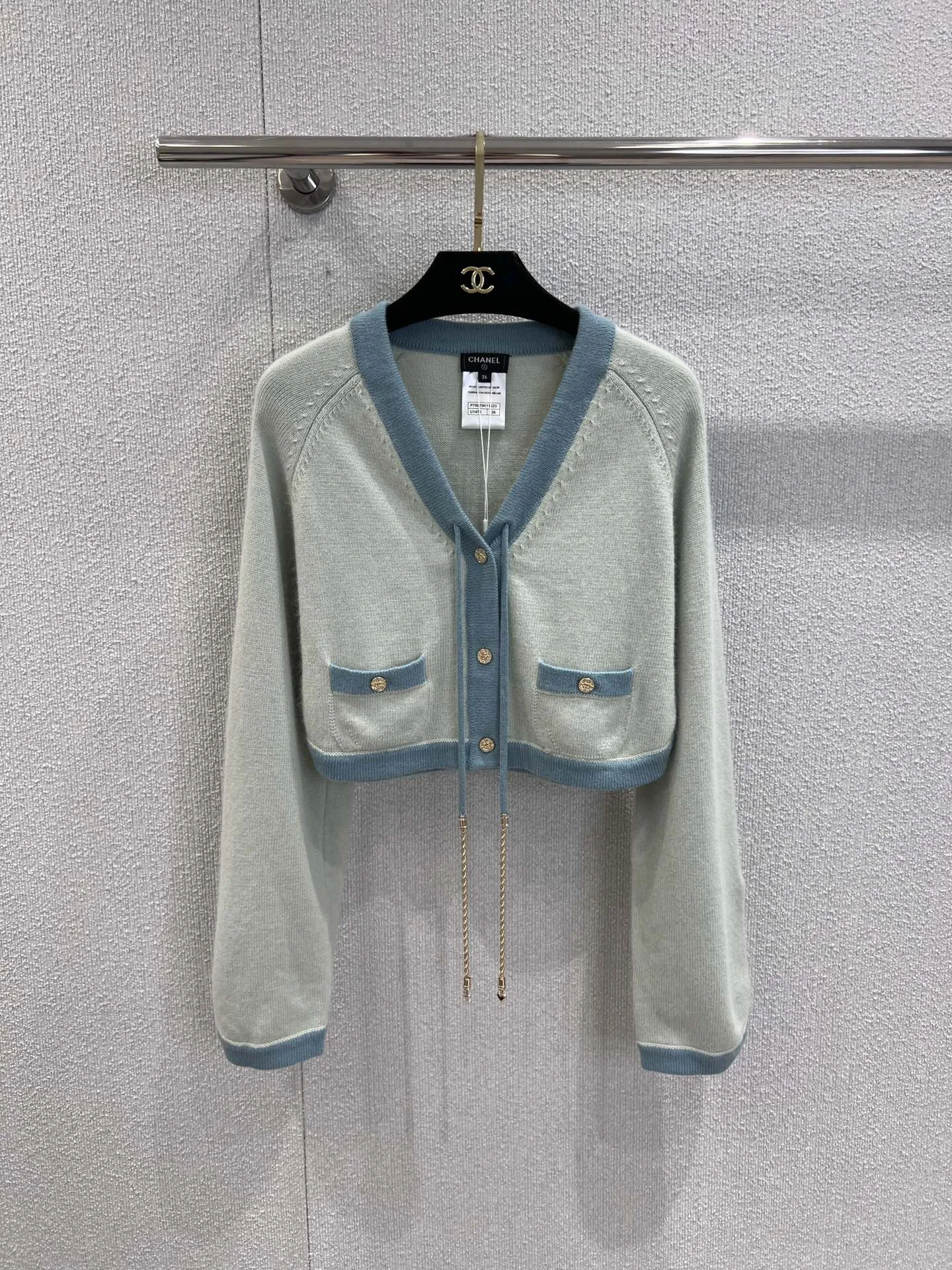 シャネル ニット コピー 爽やか 配色 カシミヤ カーディガン グリーン シャネル ニット コピー 爽やか 配色 カシミヤ カーディガン グリーン