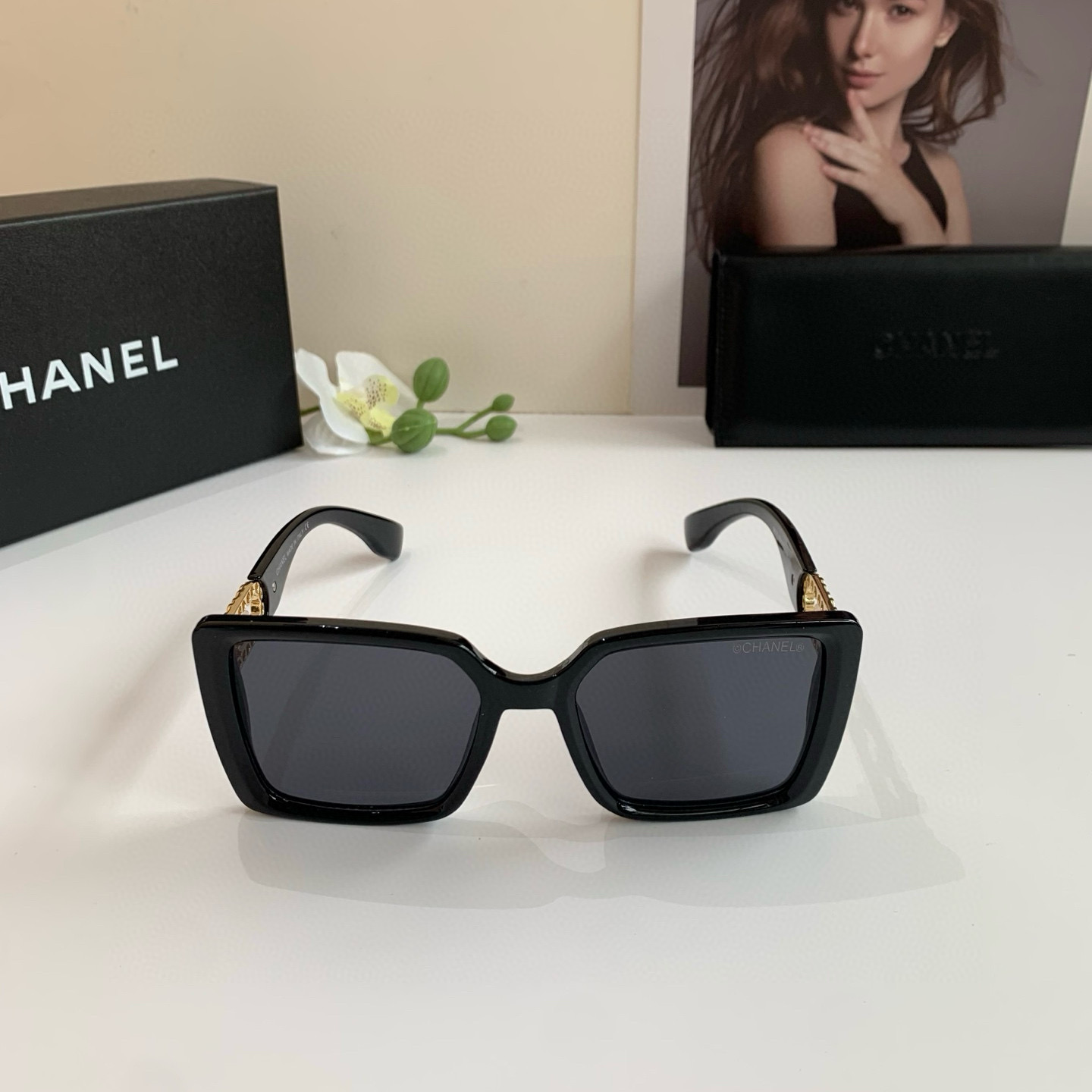 新作♡CHANEL 5422B ブラックロゴサングラス 【関税込】 (CHANEL