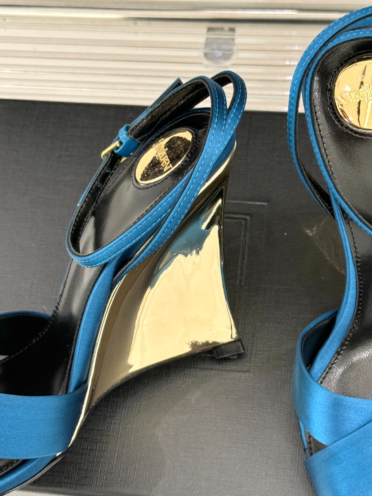 注目される N級品 リュシエンヌ ウェッジ イヴ・サンローラン