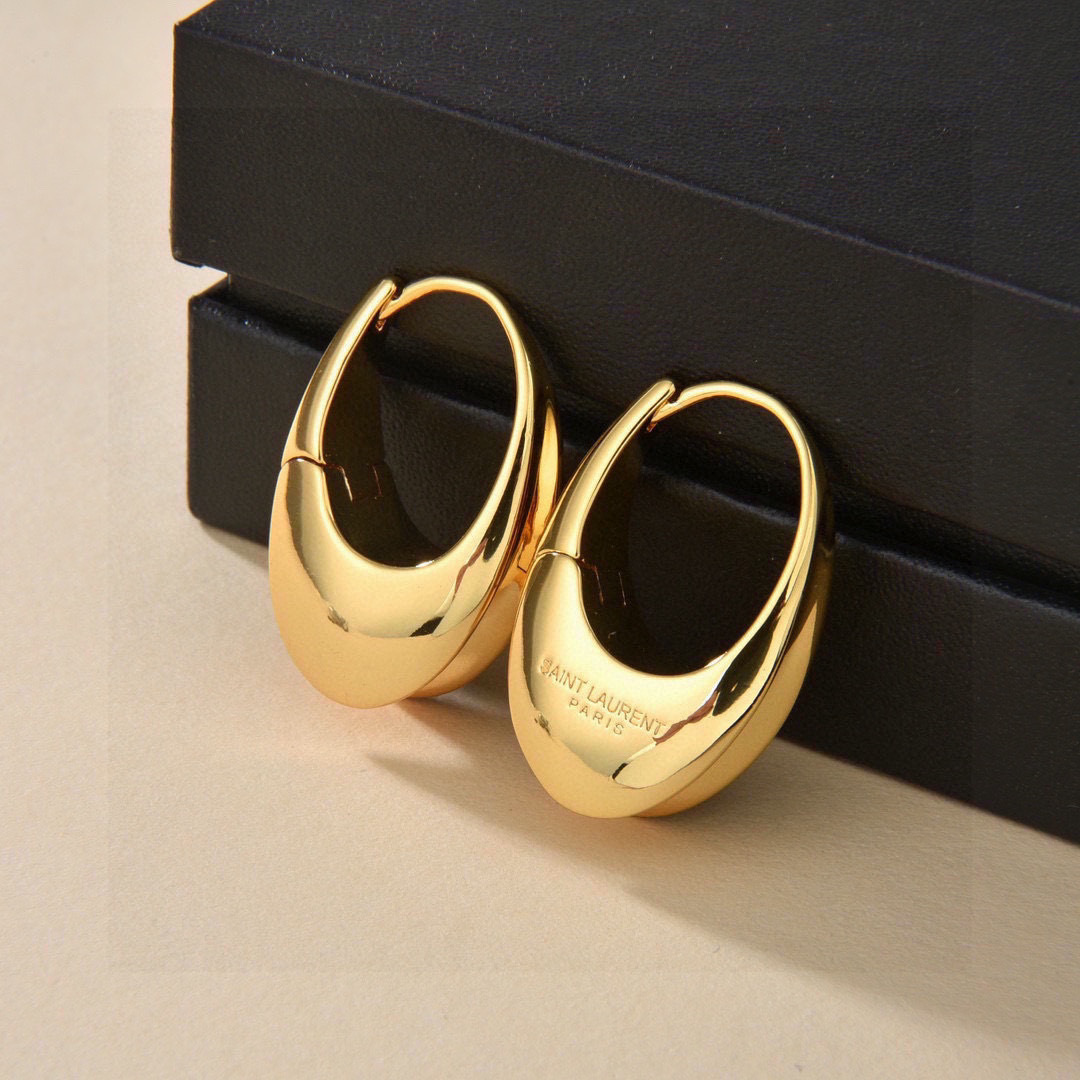 YVES SAINT LAURENT イヴ・サンローラン イヤリング・ピアス YSL イヴサンローラン ピアス(イヤリング) - メルカリ