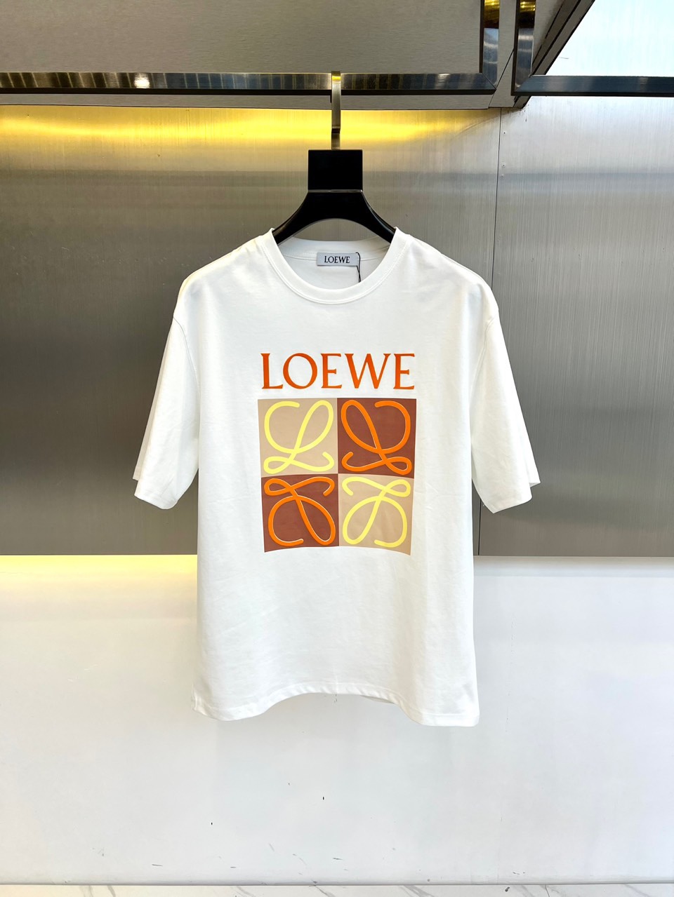 お洒落 合わせやすい ロゴTシャツ ロエベ Tシャツ コピー クルー