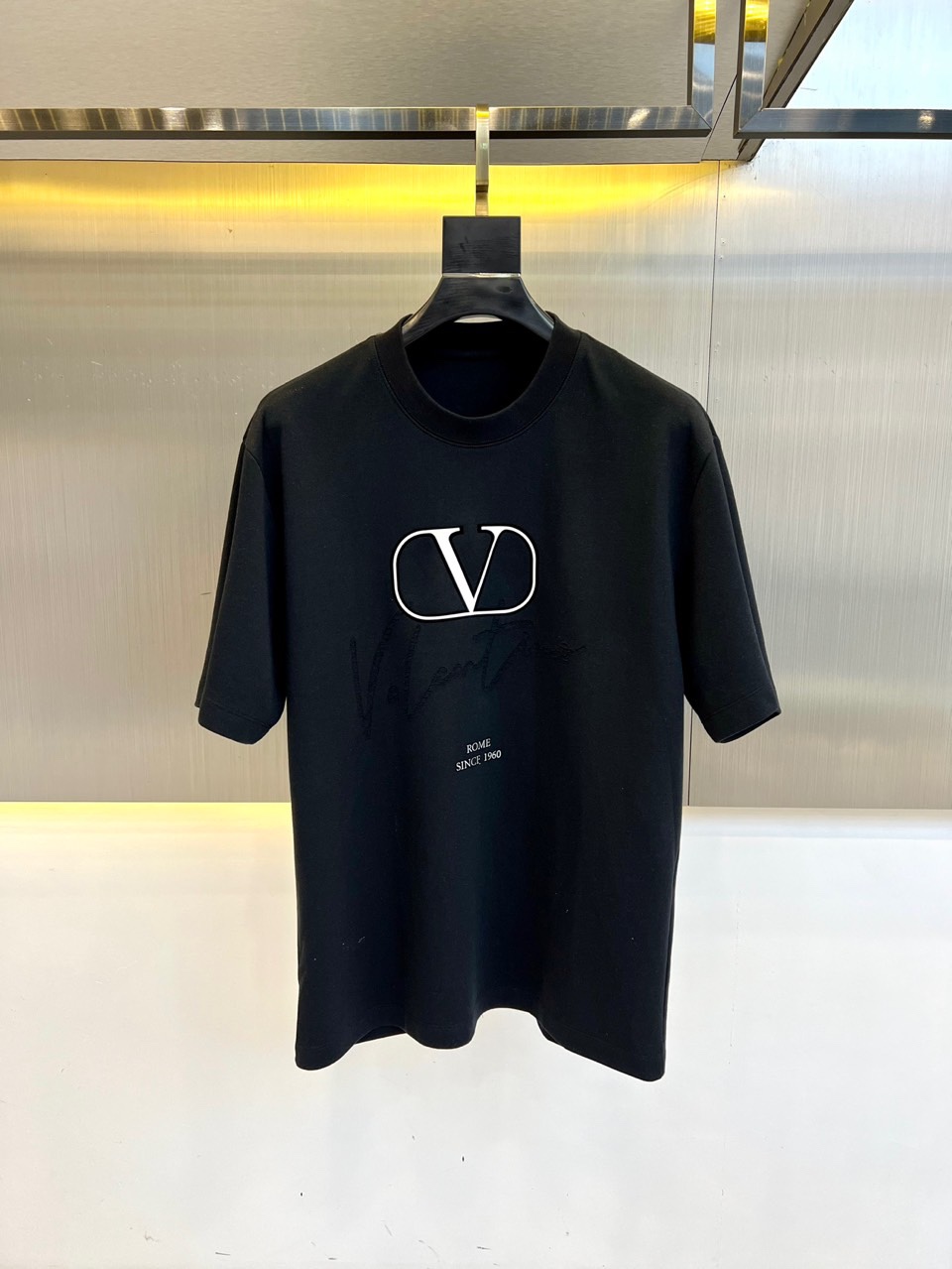 カジュアル クルーネック 半袖Tシャツ ヴァレンティノ Tシャツ 偽物 コットン ブラック