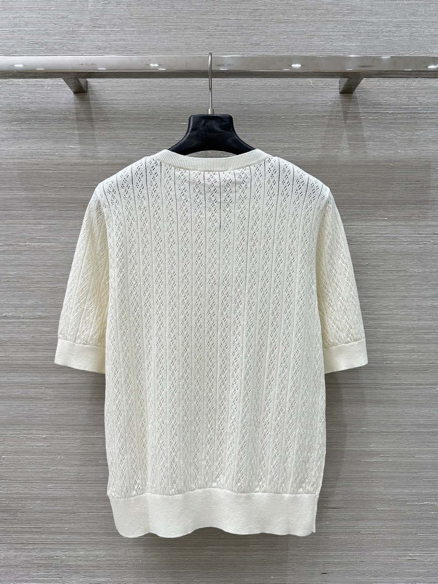 VALENTINO バレンティノ ＊ ニット トップス 背面レース リボン 白 Valentino（ヴァレンティノ）ウィメンズ ニット・セーター