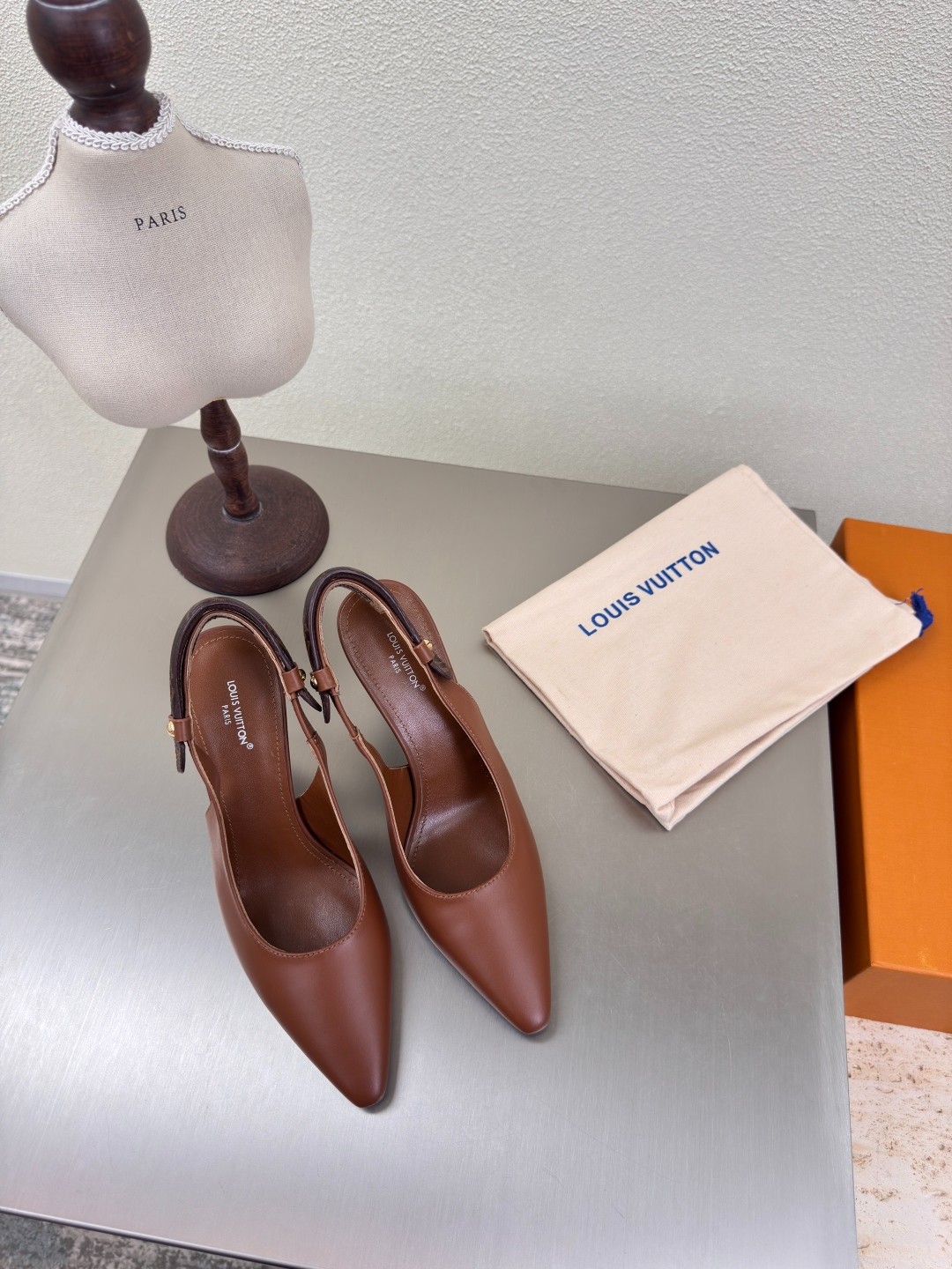 【洗練された大人へ★】Louis Vuitton レガシー パンプス 洗練された大人へ☆】Louis Vuitton レガシー パンプス