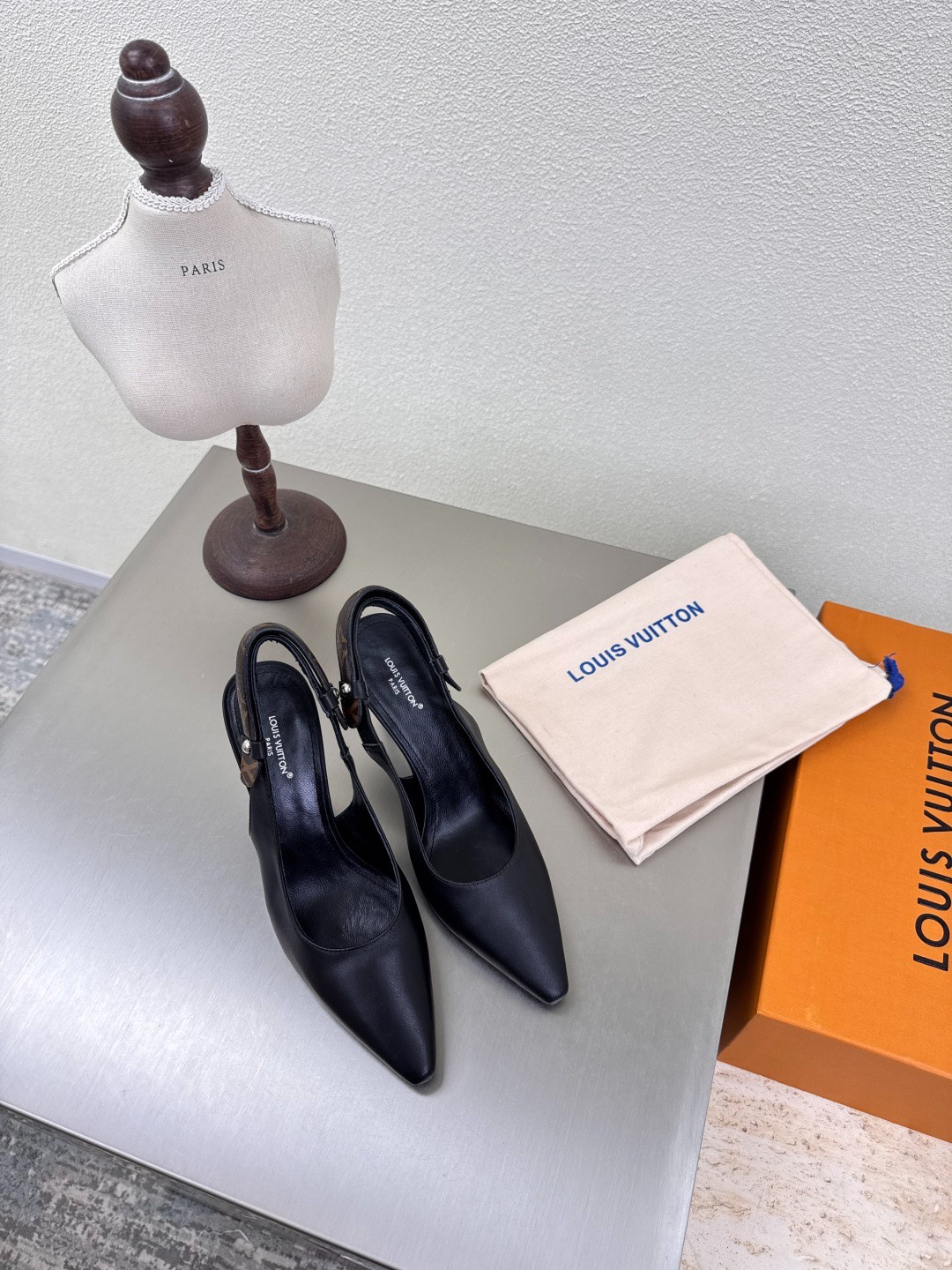 ★クールでおしゃれ★【LOUIS VUITTON】レガシー パンプス クールでお洒落♪】Louis Vuitton☆レガシーパンプス