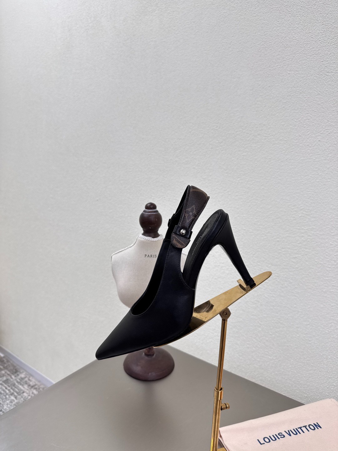 【洗練された大人へ★】Louis Vuitton レガシー パンプス 洗練された大人へ☆】Louis Vuitton レガシー パンプス
