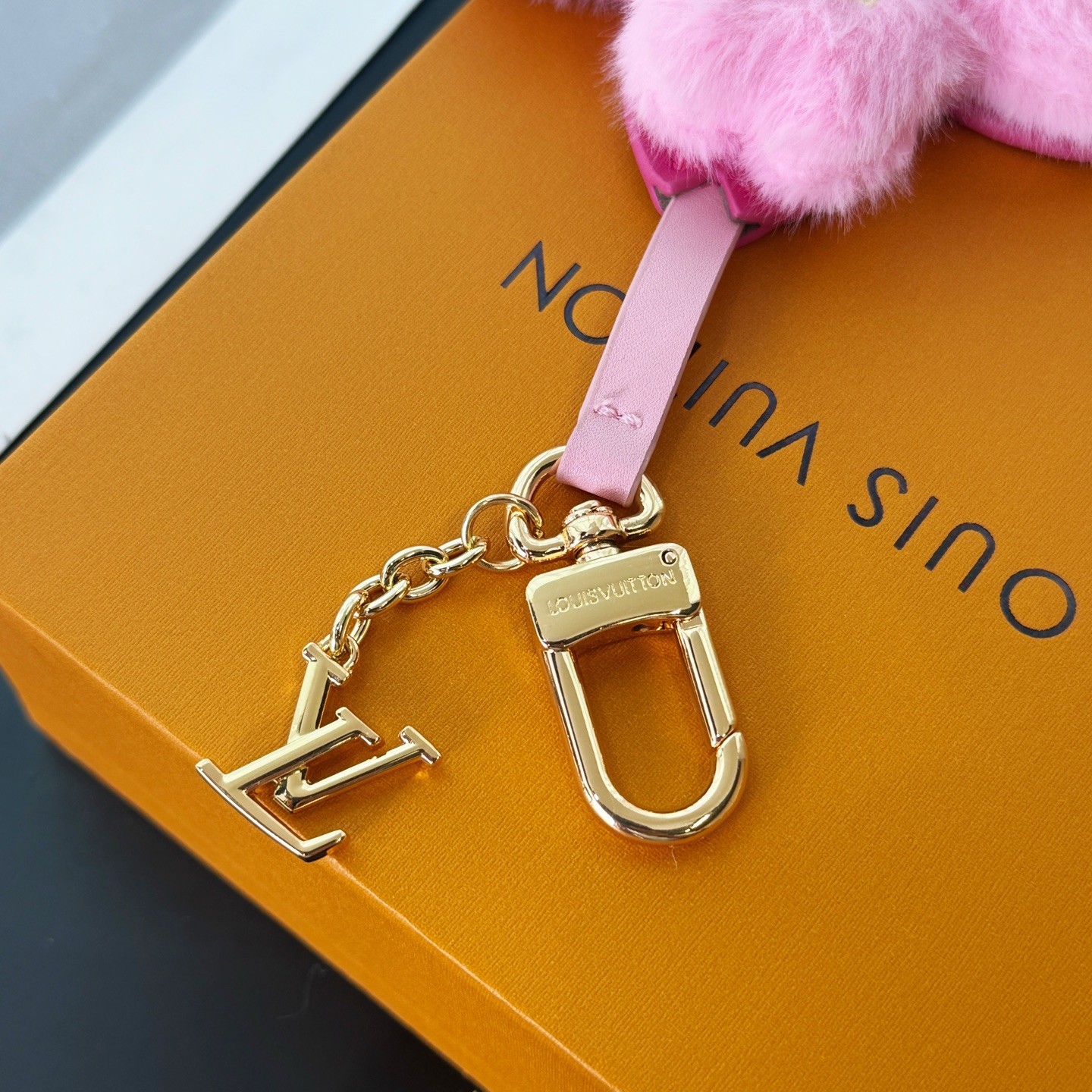 LV × TM キーホルダー・チェリーブロッサム ルイ・ヴィトン