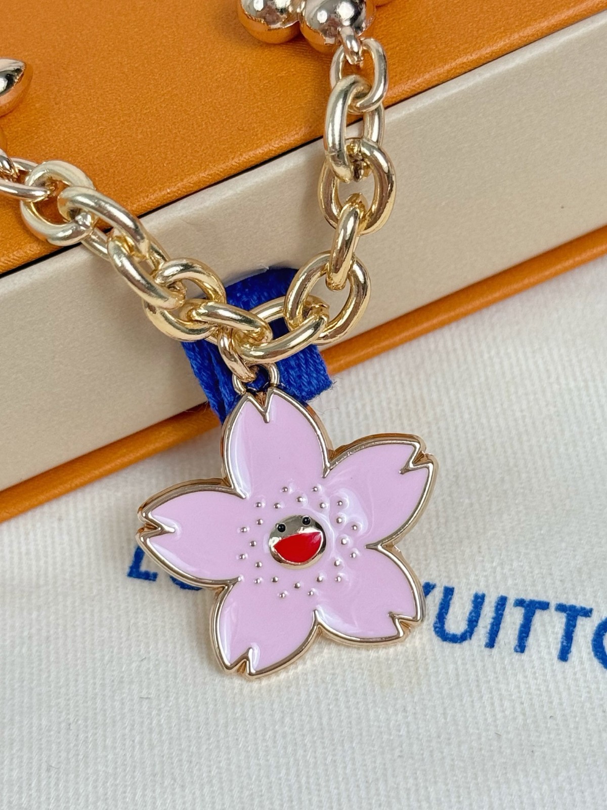 LV × TM バッグチャーム チェーン・チェリーブロッサム LV × TM バッグチャーム チェーン・チェリーブロッサム S00