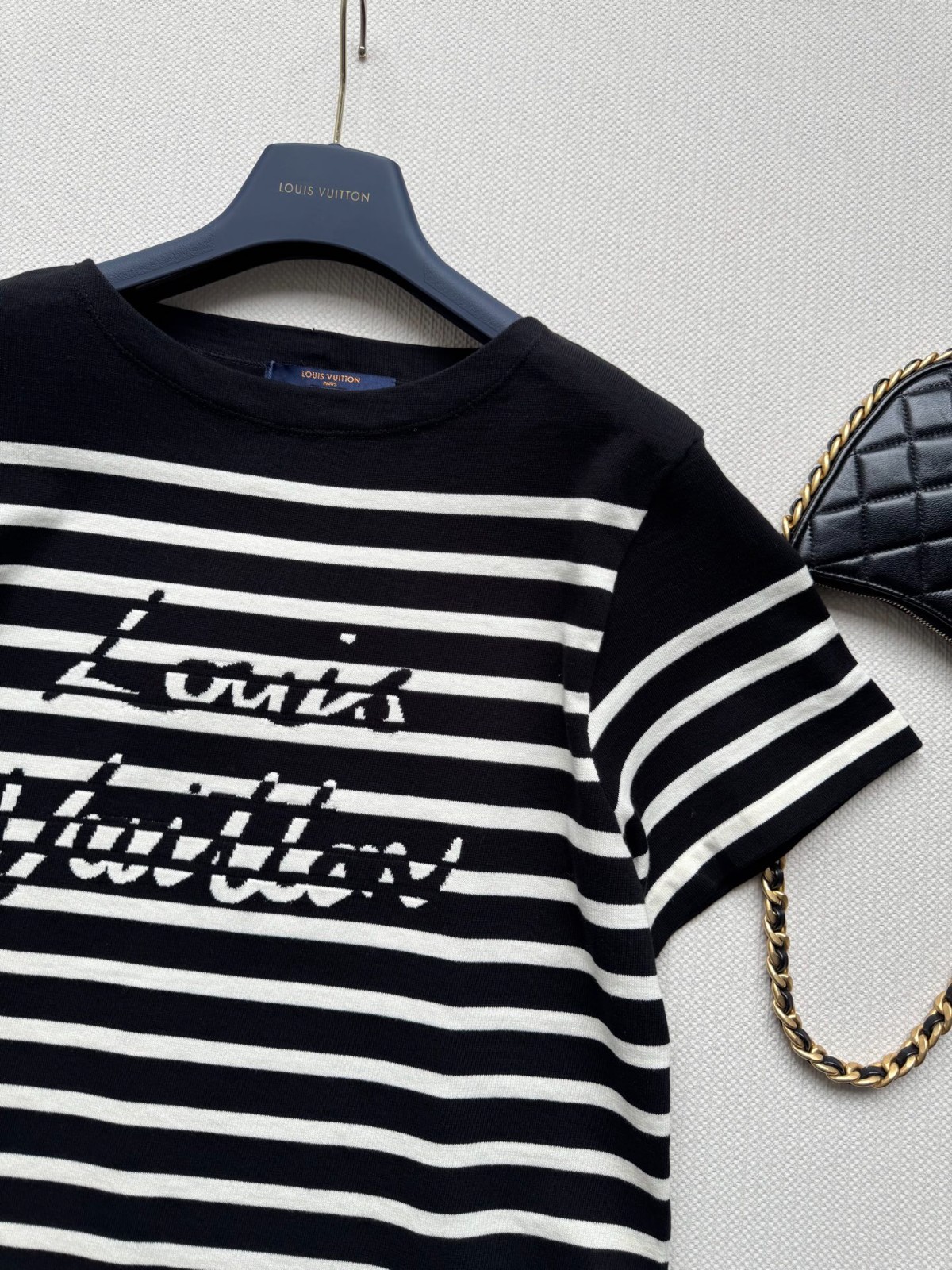 シグネチャー ストライプ ニットトップ ルイ・ヴィトン Tシャツ