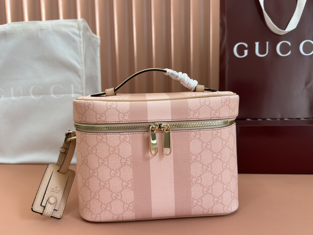 24-25新作 グッチ オフィディア GG トラベルバッグ ミディアム GUCCI 24 新作 レディース オフィディア ミニバッグ (GUCCI