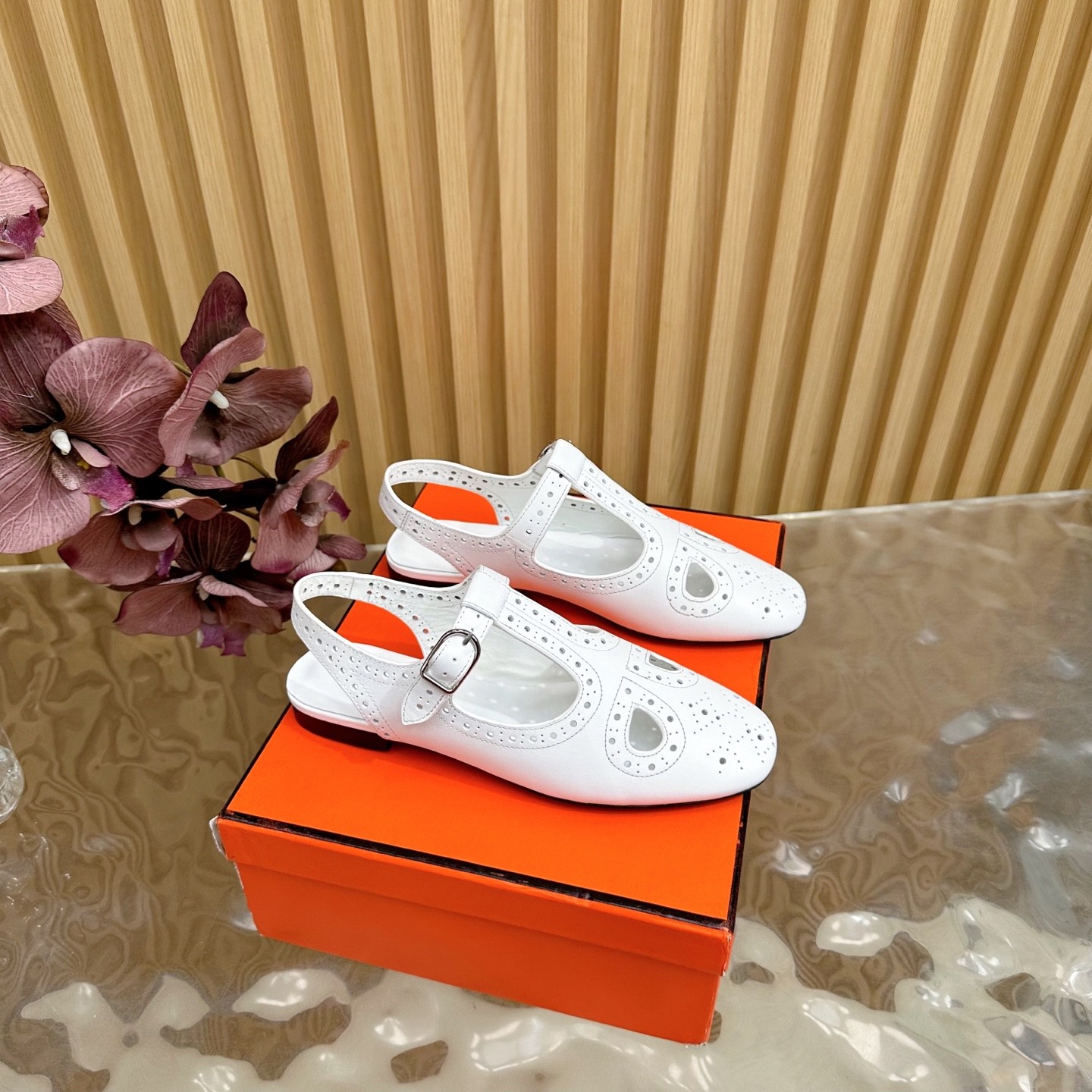 【可憐な着こなしに☆上品☆】HERMES★Kim パンプス カジュアル 可愛い レディースシューズ エルメス Kim パンプス