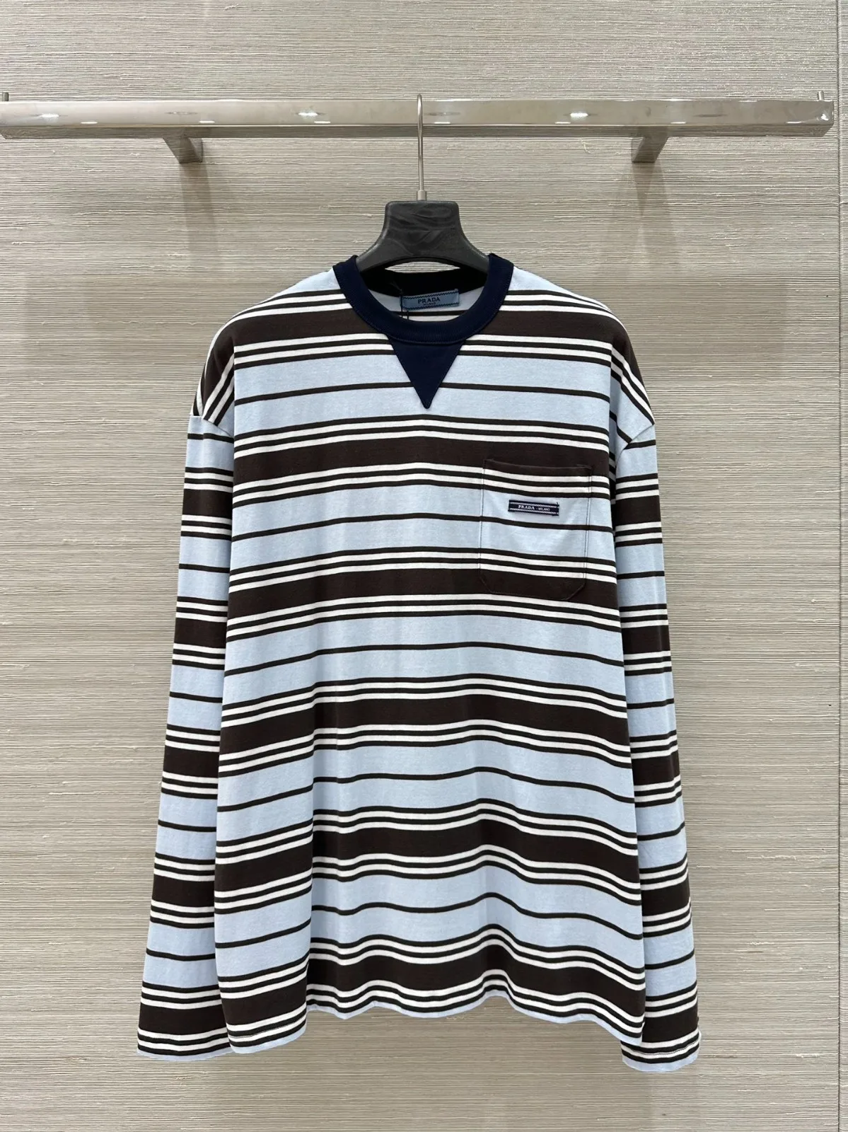 ストライプ コットン 長袖Tシャツ プラダ Tシャツ 偽物 オーバーサイズ