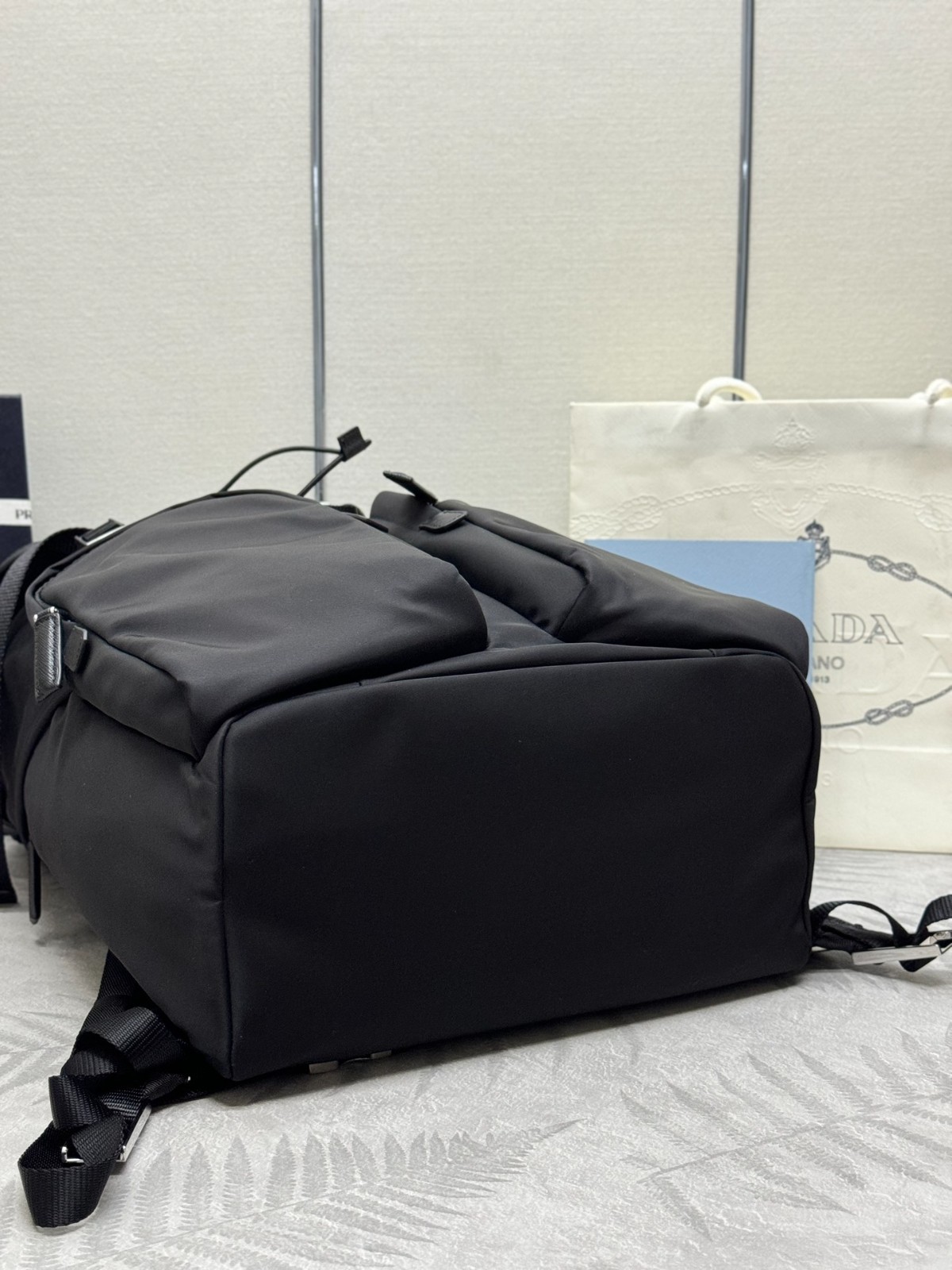 プラダ バッグ スーパーコピー 2VZ019 大容量 バックパック リュックサック