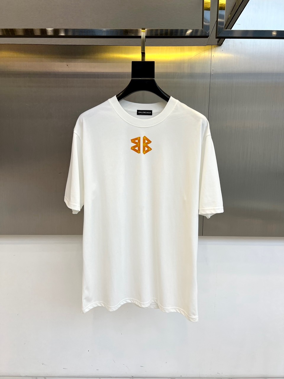 エレガント バレンシアガ Tシャツ ロゴ クルーネック ホワイト 楽天市場】【アウトレット】【ラスト1点】バレンシアガ
