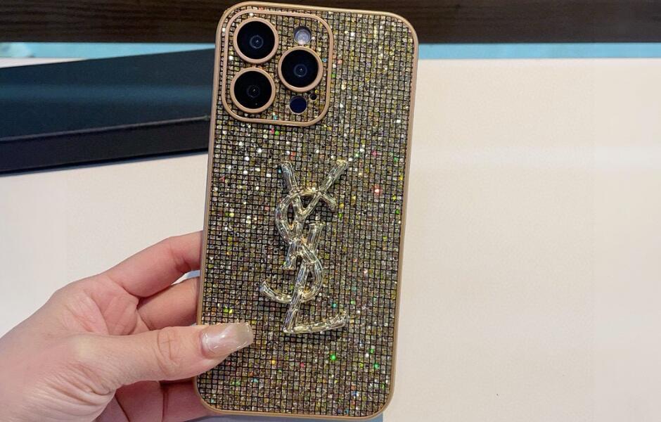 キラキラ YSL スマホケース イヴ・サンローラン アイフォンケース 偽物 iPhone16ケース