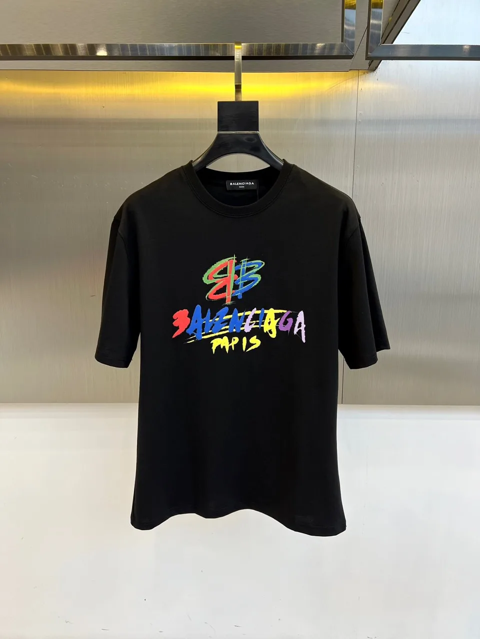 カジュアル ロゴTシャツ バレンシアガ Tシャツ 偽物 クルーネック ブラック