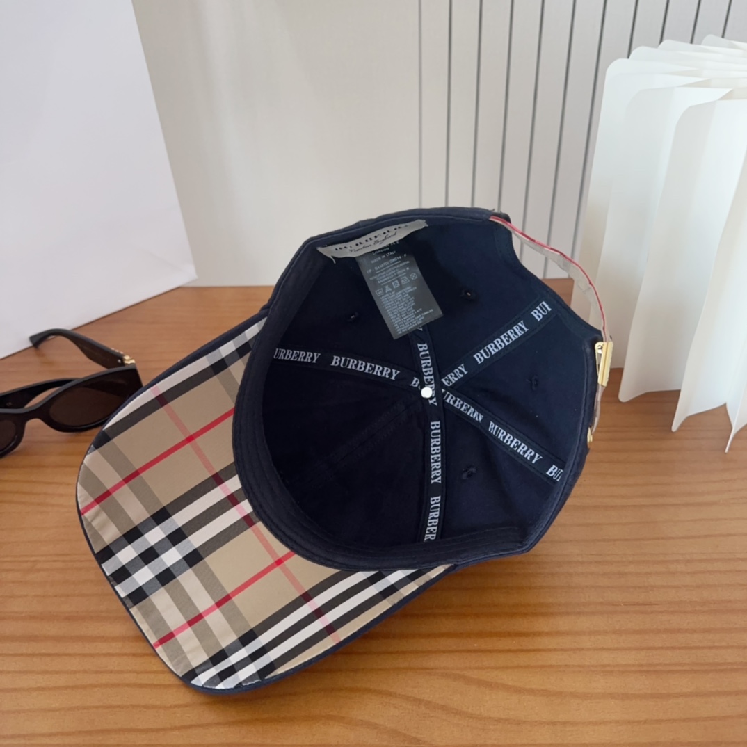 【未使用品】Burberry キャップ 帽子 Burberry バーバリー ベースボールキャップ 帽子 チェック ロゴ