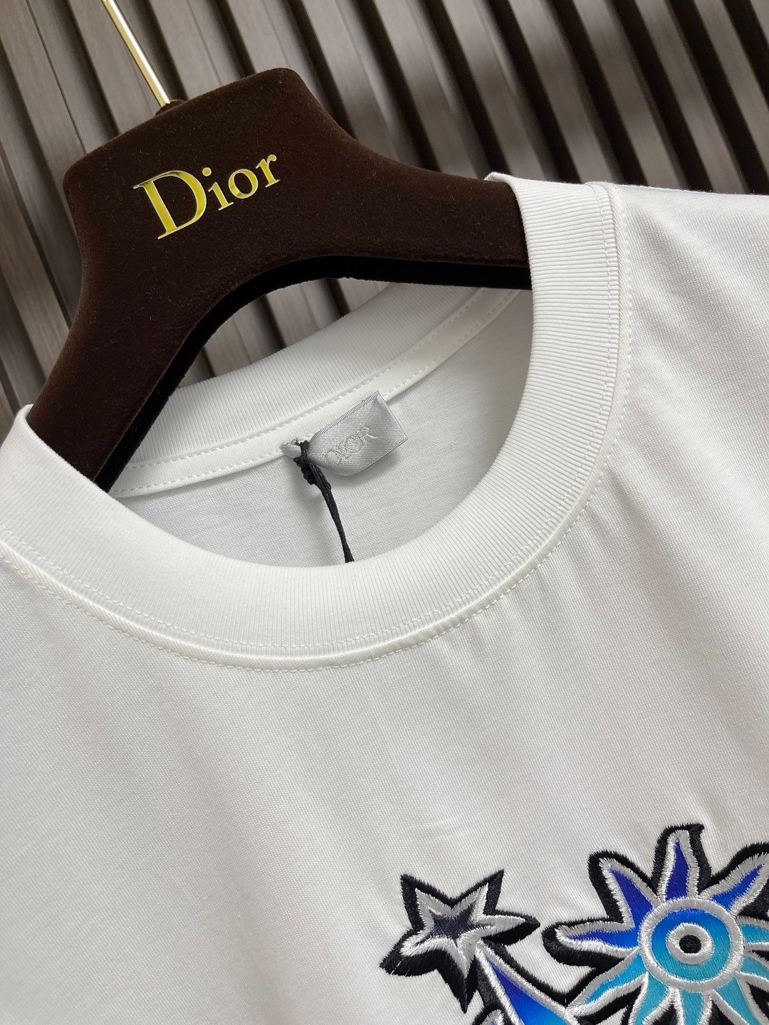 1点モノ DIOR ロゴ 刺繍 クルー ネック Tシャツ グレー 楽天市場】【返品可】Dior ディオール J'ADIOR 8 ジャディオール
