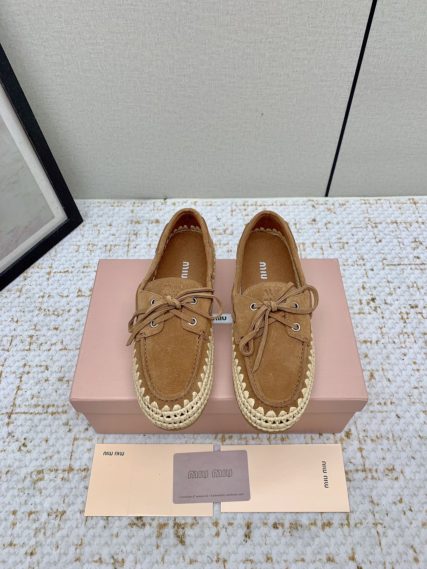 Miu miu デッキシューズスエード Miu miu デッキシューズスエード 足元に上品な可愛さを*miumiu*スエード