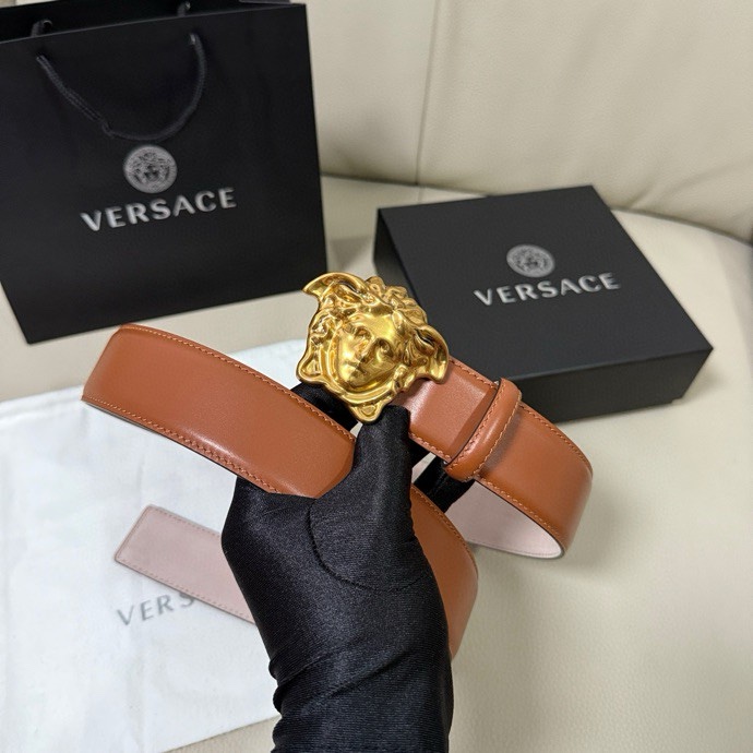 ヴェルサーチラ メドゥーサ レザー ベルト2本セット