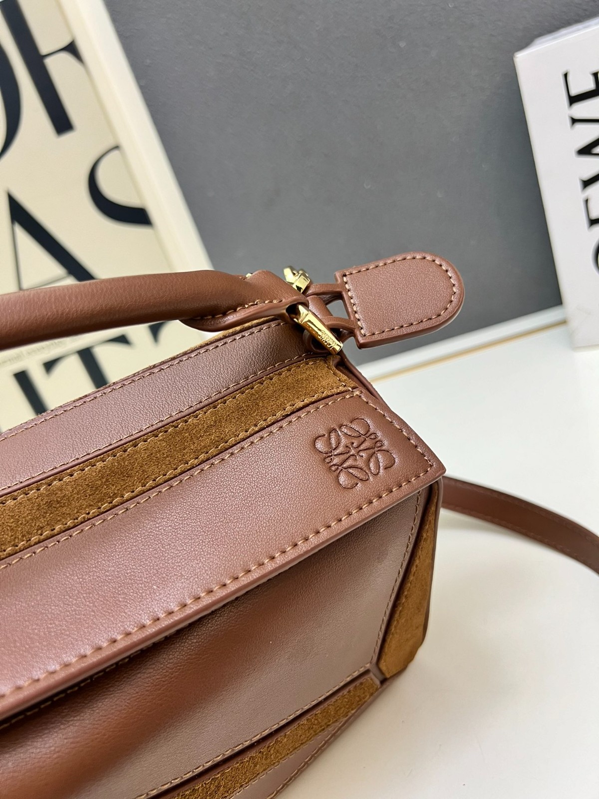 LOEWE　ブラウン スエード ショルダーバッグ 楽天市場】ロエベ スエード ショルダーバッグの通販