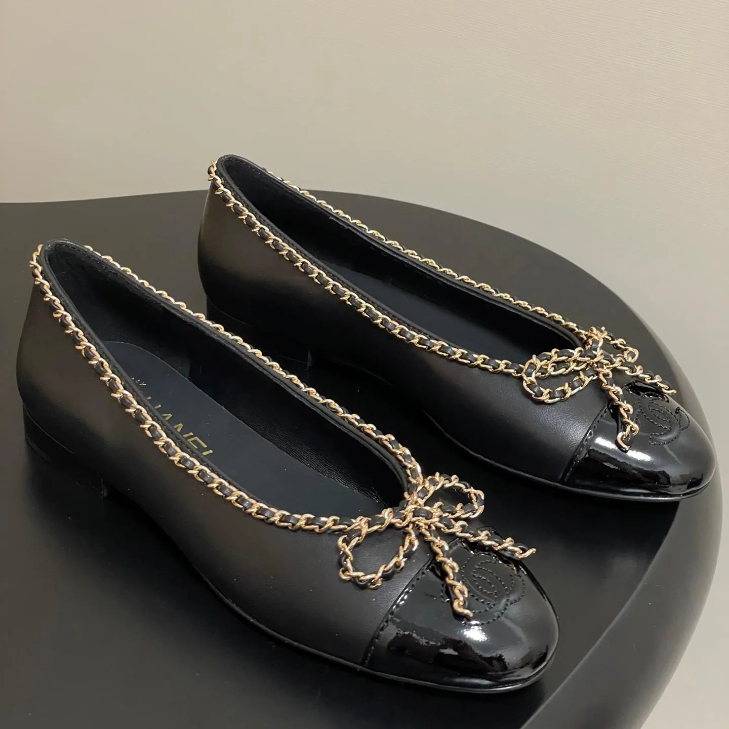 上品 可愛い 合わせやすい 25B バレリーナ シャネル パンプス コピー ブラック 上品 可愛い 合わせやすい 25B バレリーナ シャネル パンプス コピー ブラック