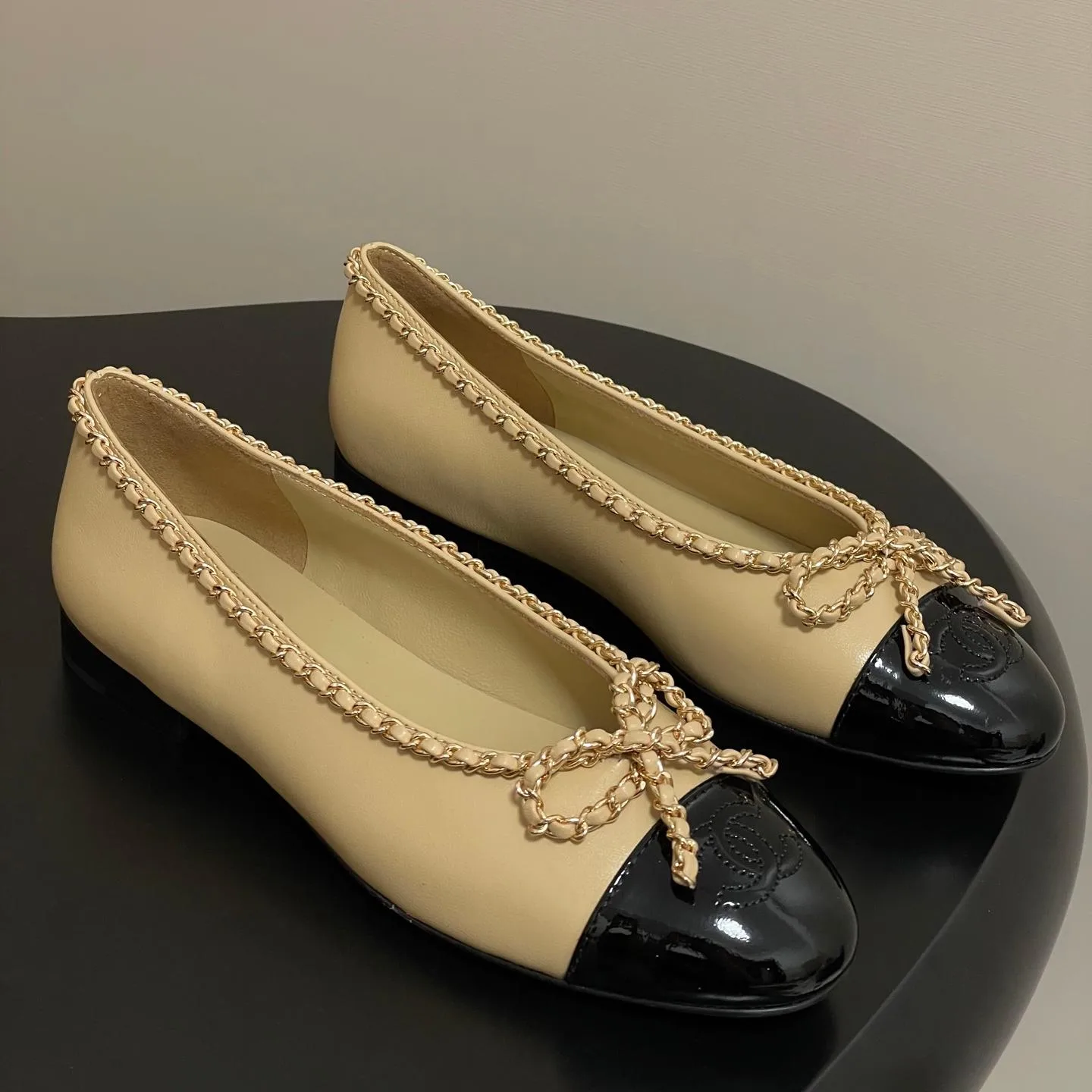 上品 可愛い 合わせやすい 25B バレリーナ シャネル パンプス コピー ベージュ