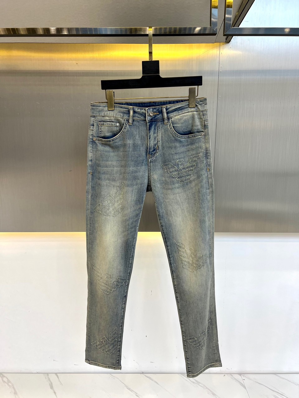 【超美品　試着のみ】アルマーニジーンズ アルマーニ ジーンズ 偽物 メンズ 合わせやすい ストレッチ