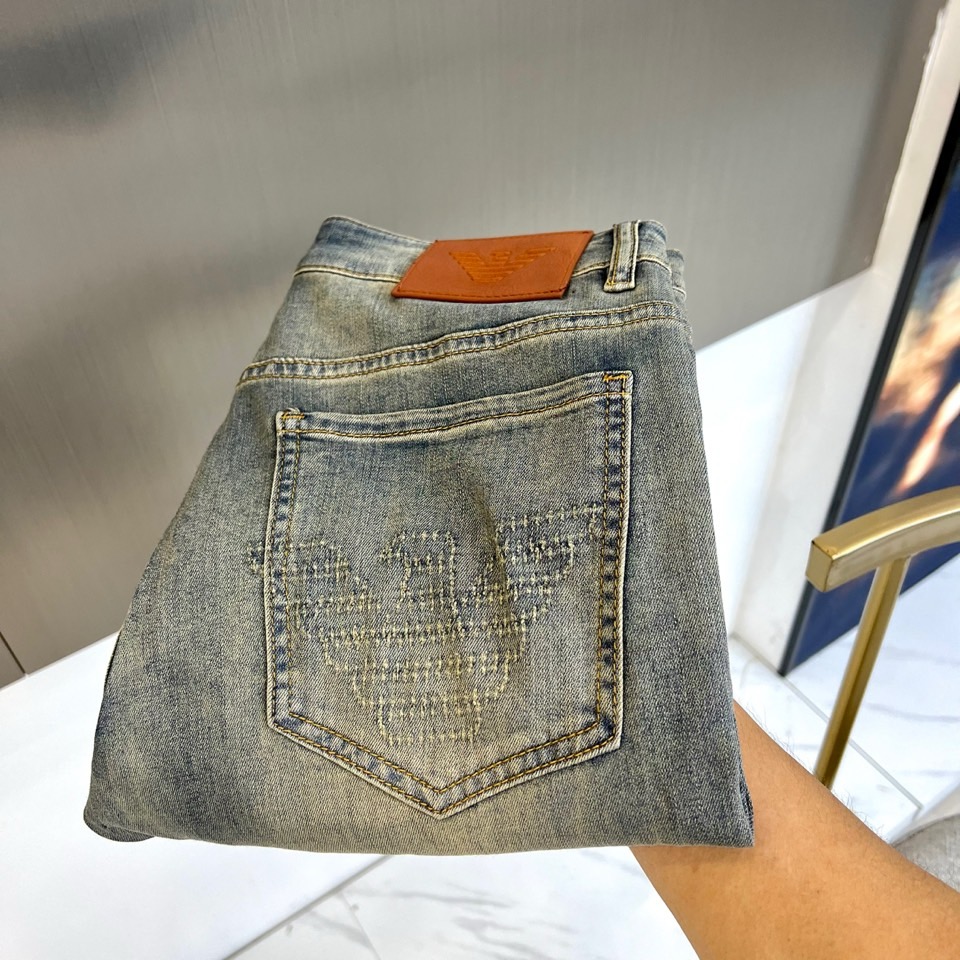 アルマーニ ジーンズ 偽物 メンズ 合わせやすい ストレッチ