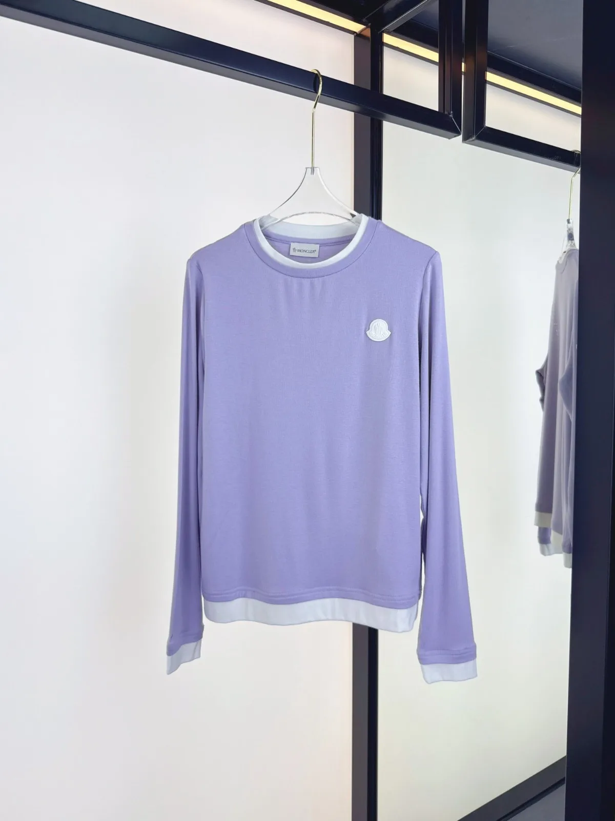 モンクレール Tシャツ 偽物 爽やか お洒落 重ね着風 長袖Tシャツ パープル モンクレール Tシャツ 偽物 爽やか お洒落 重ね着風 長袖Tシャツ パープル