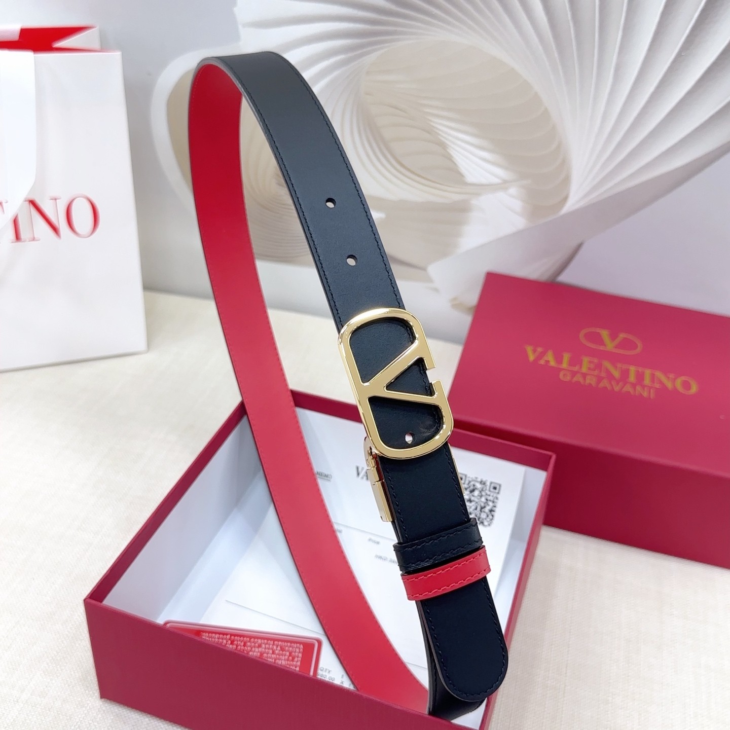 ✨ ヴァレンティノベルト バックル リバーシブル 楽天市場】ヴァレンティノ VALENTINO レディース 小物 ベルト