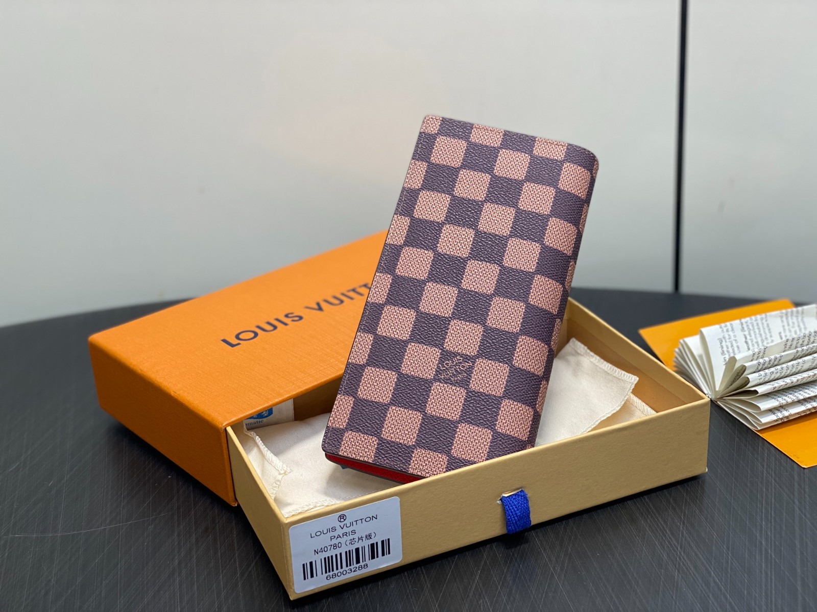 ウミユリ / 執着 ポルトフォイユ・ヴィクトリーヌ バイカラー モノグラム・アン