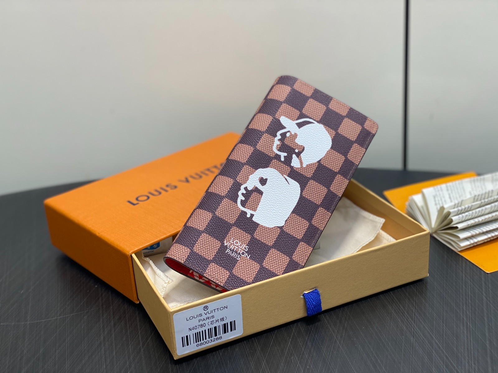 Louis Vuitton ポルトフォイユ　ブラザ　財布 Amazon | (ルイ・ヴィトン) LOUIS VUITTON 財布 長財布 二つ折り