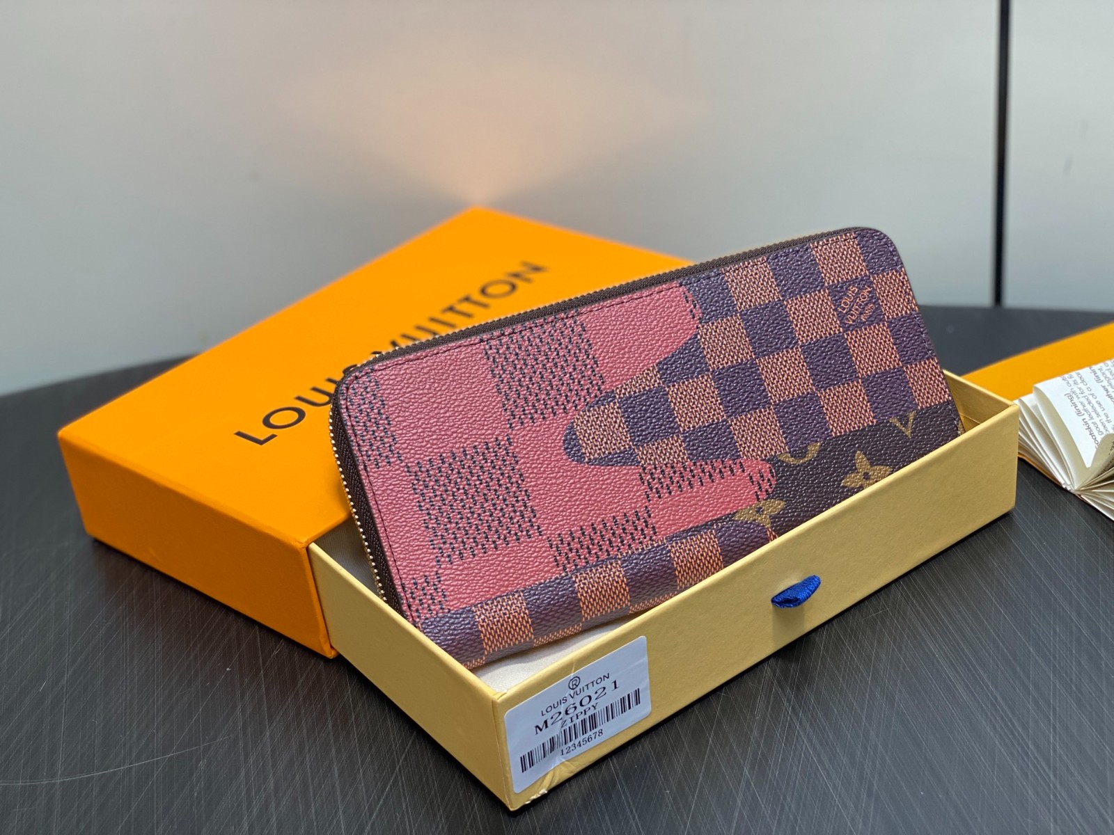 【RY21出品】正規品 ほぼ新品 ダミエ 長財布 ジッピーウォレット ルイヴィトン ジッピーウォレット ダミエ」の人気商品一覧 | 安い商品