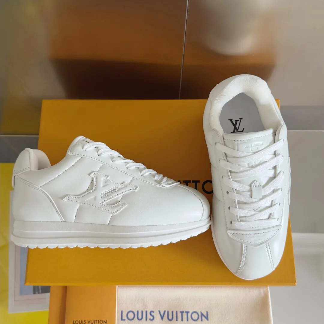 人気急上昇★ルイヴィトン スーパーコピー LV バターソフト スニーカー レディース メンズ ホワイト 人気急上昇★ルイヴィトン スーパーコピー LV バターソフト スニーカー レディース メンズ ホワイト