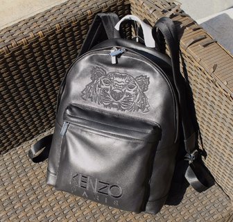 全頭の牛皮・皮感がきめ細かく柔らかい ケンゾー バックパック コピー KENZO ケゾン ヨーロッパコーナーが最新発売されました